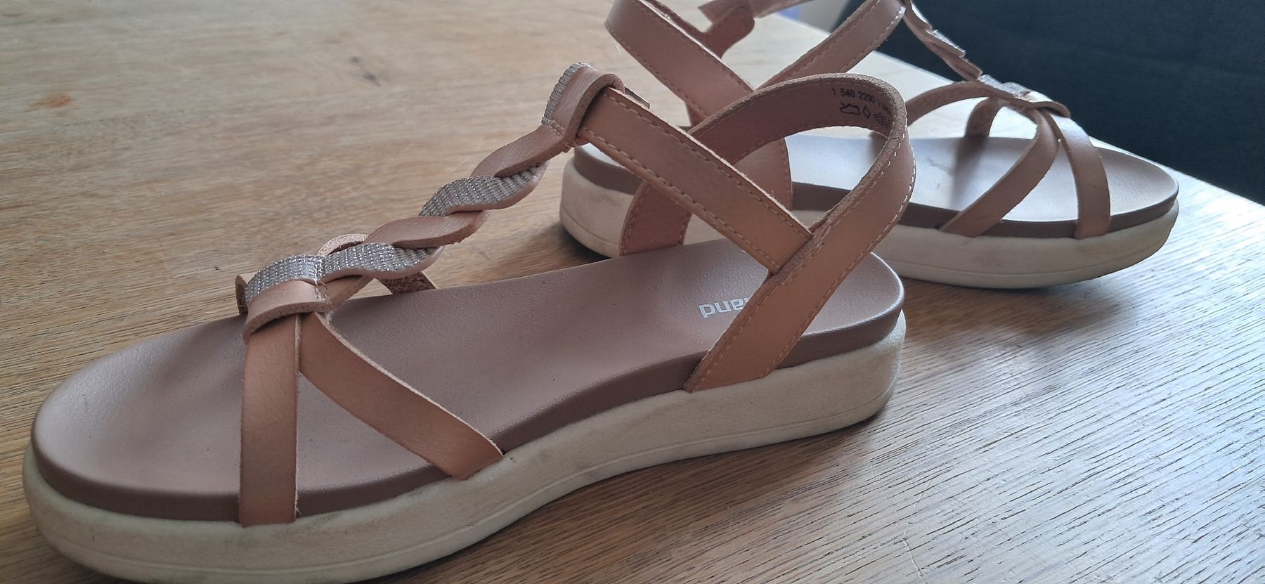 Schuhe für Mädchen: Sandalen Grösse 31 – Gebraucht aus Nidau von Darkpooh 2