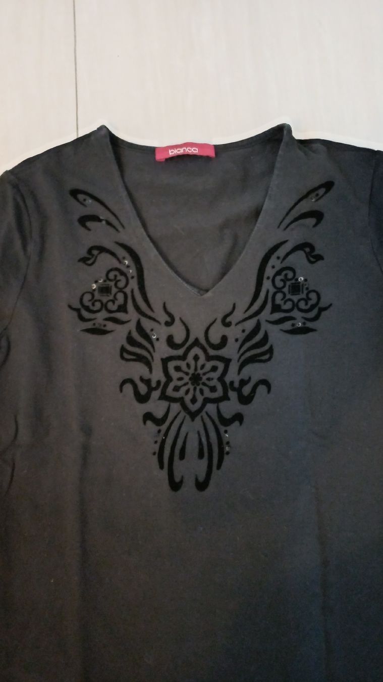 Tops: Haut noir – D'occasion à Bex par Sakito 1