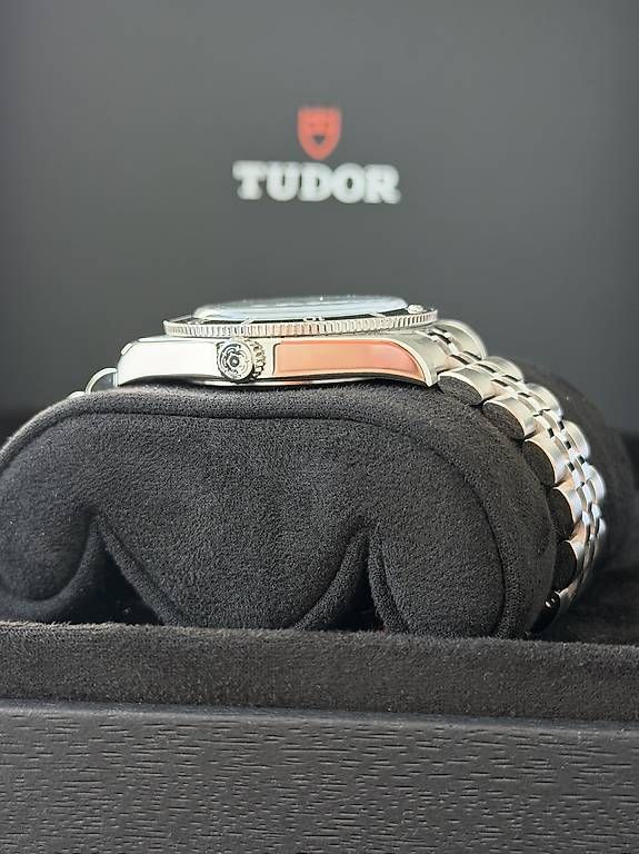 Tudor Orologi: Tudor Blue Lagoon neuve – Nuovo e nell'imballaggio originale da Lausanne venduto da rei_jc8z 4