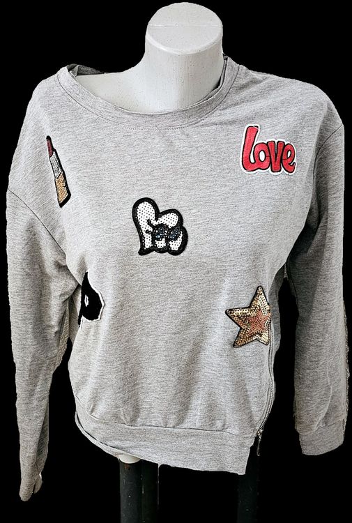 Cooler Pulli Gr. S mit Badges / Pailletten LOVE Stern Kaufen auf Ricardo