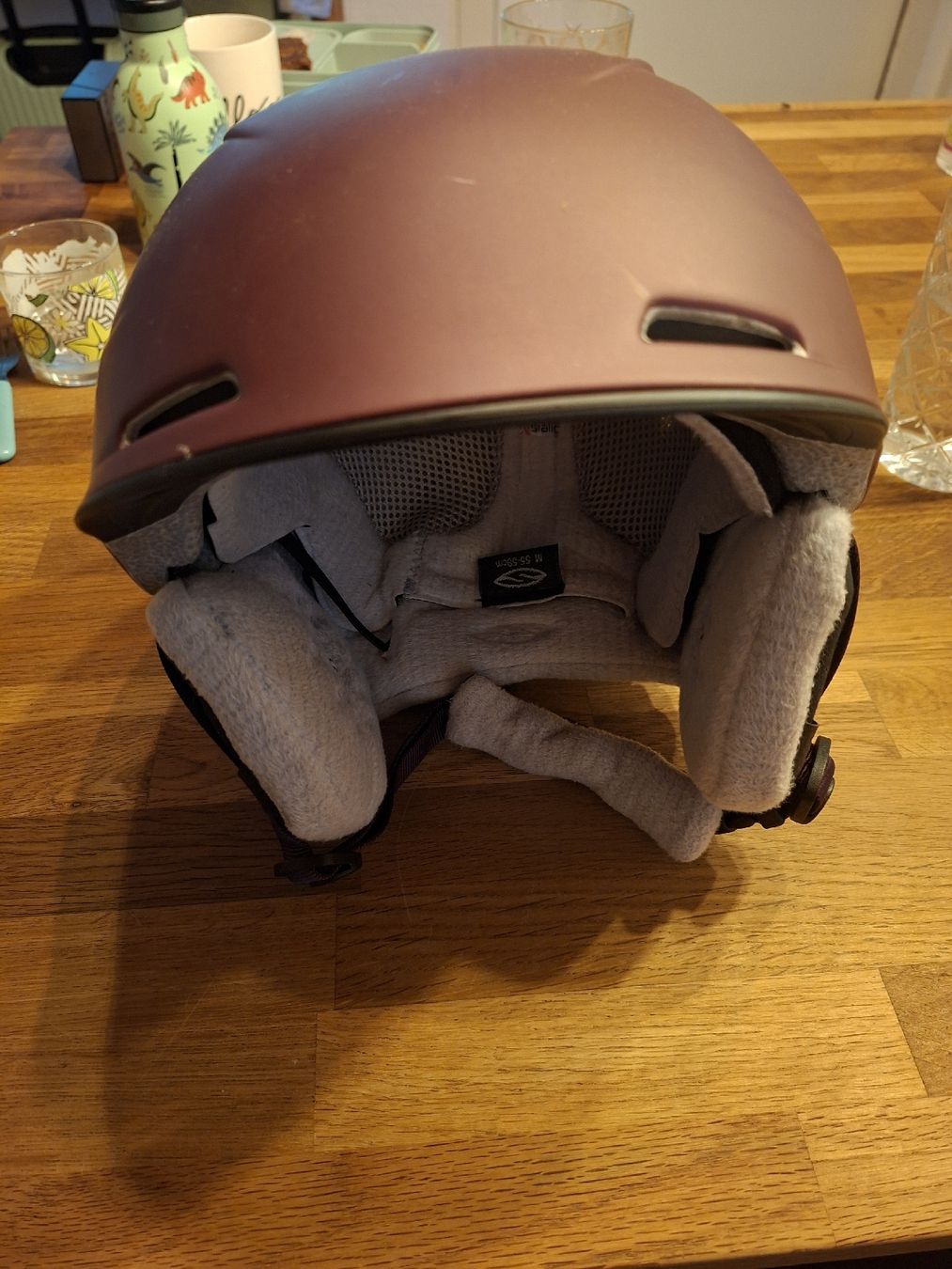 Caschi: Skihelm Damen Grösse 55-59cm – Usato da Oeschenbach venduto da wid_7yqd 2