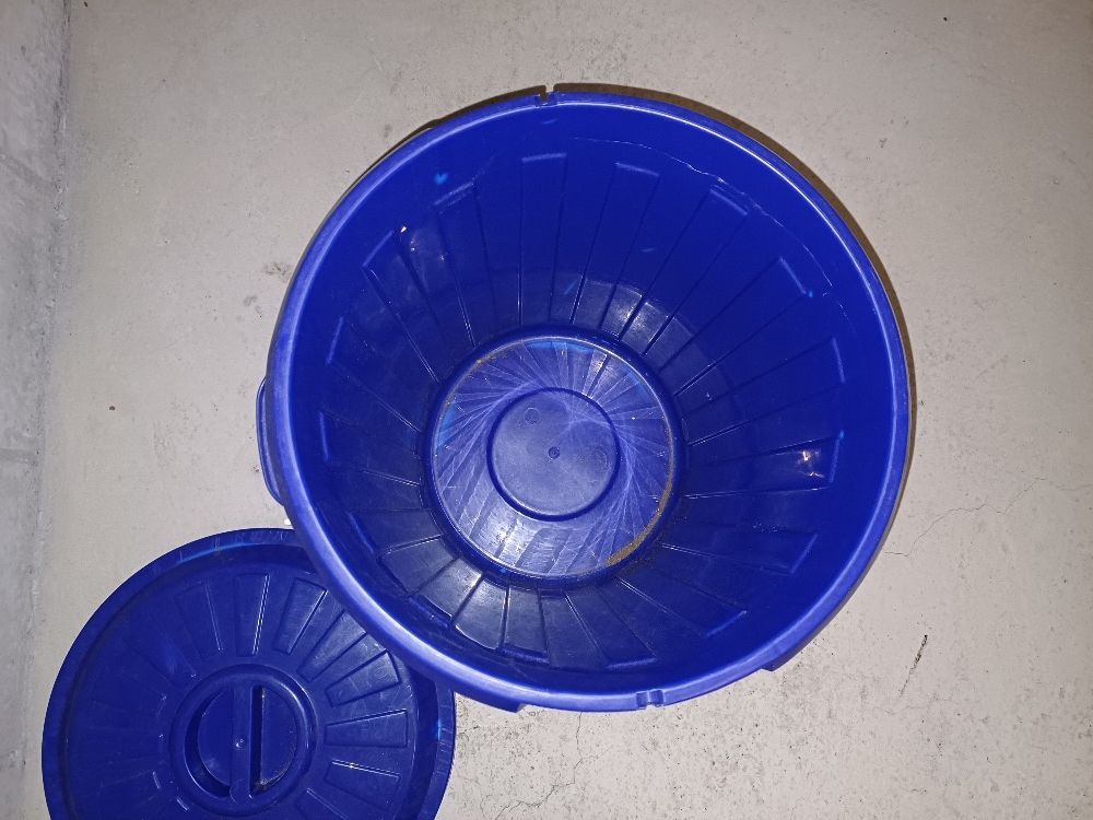 Contenitori & Simili: Universal Plastik Tonne 25 L (Futtertone) – Usato da Laufen venduto da claudia125 1