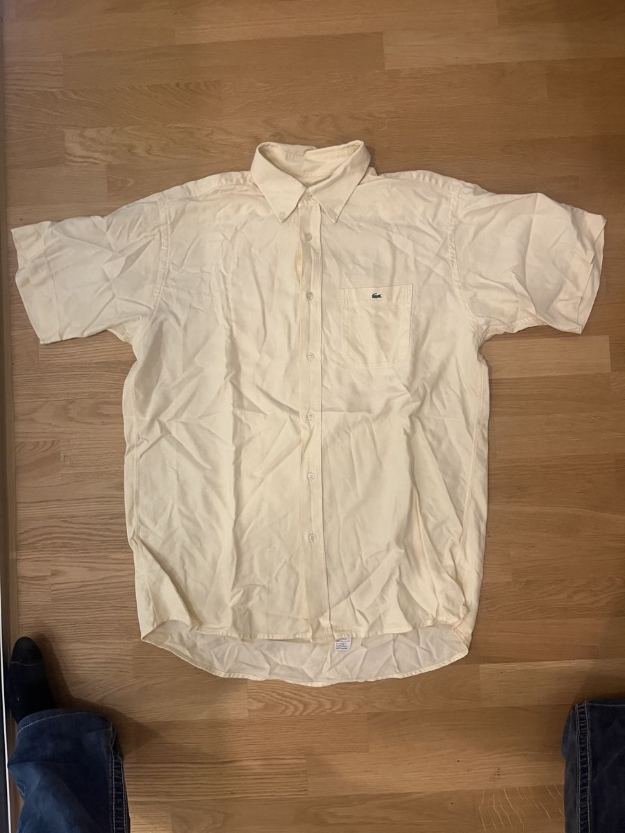 Lacoste Chemises: Lacost Withe Button Up shirt – D'occasion à Winterthur par 3mi_2kpf