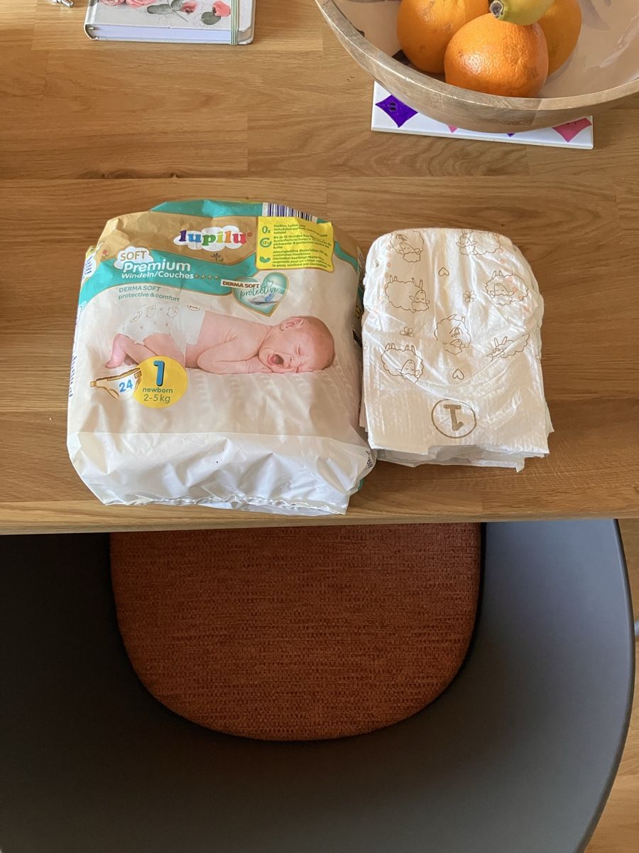 Pampers Windeleimer & Windeln: Windeln Newborn – Neu (gemäss Beschreibung) aus Schüpfen von Jefferson_95