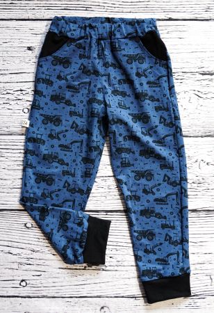 Hose mit Bauerfahrzeug  Gr.110/116 - NEU