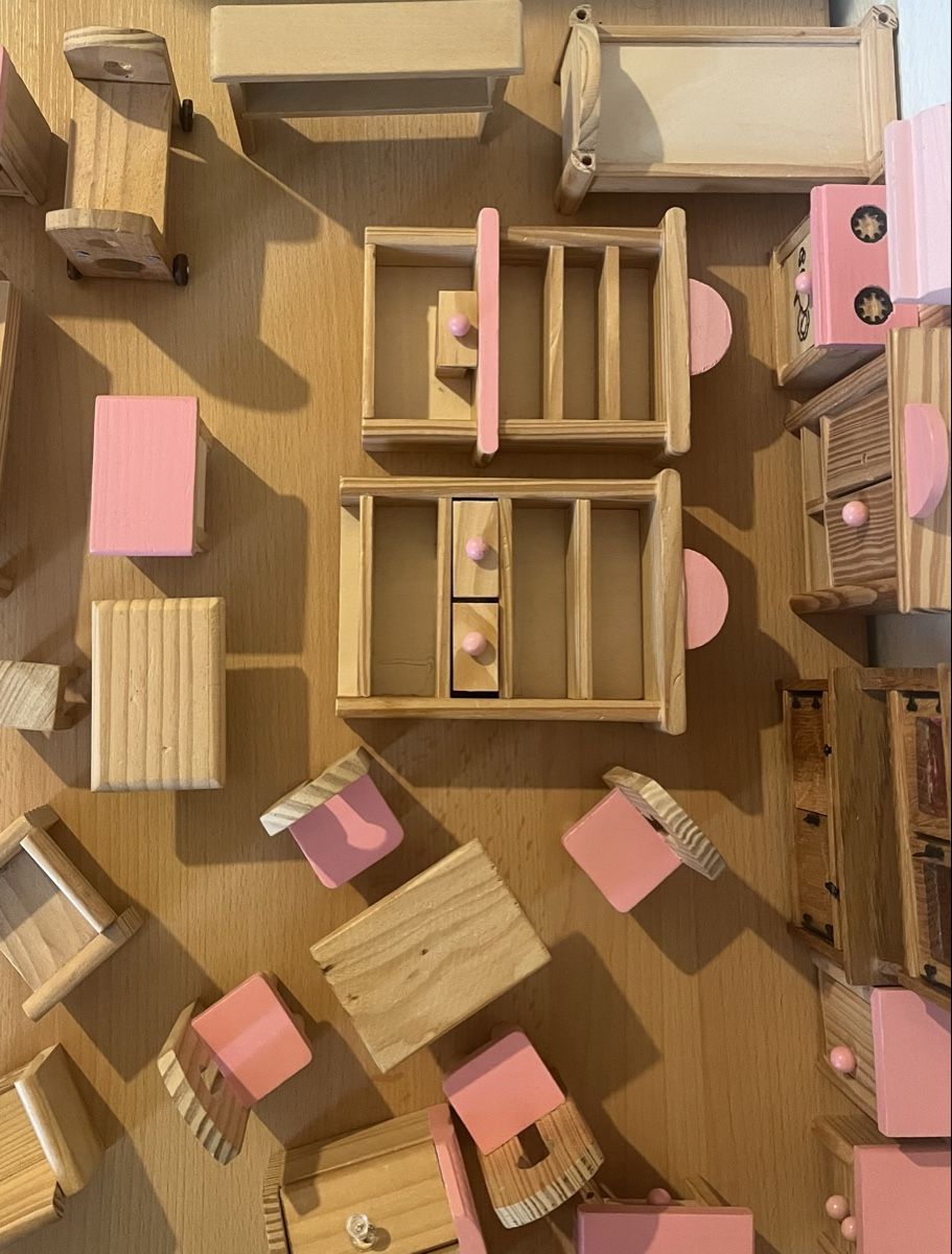 Case e mobili per bambole: Holz-Puppenhaus-Möbel-Set – Usato da Steffisburg venduto da Max_i_m 1
