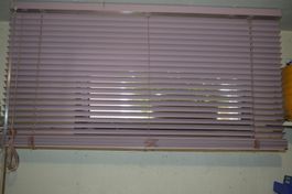 Drei Luxaflex Jalousie 35 mm Lamellen Breite 285 cm neu