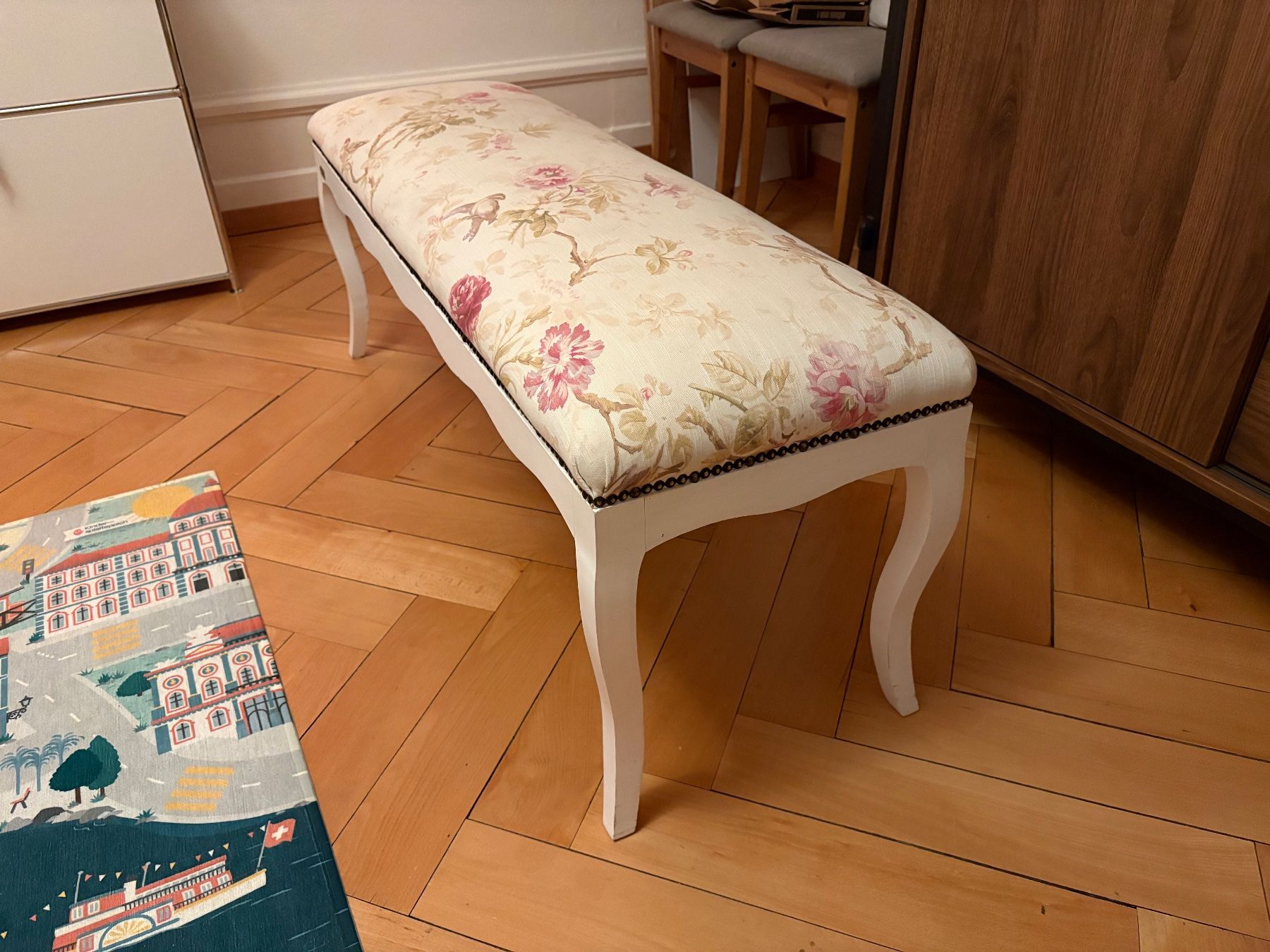 Pfister Bänke: Sitzbank mit Blumenmuster, Pfister – Gebraucht aus Zürich von Marty_Mc_Fly 1