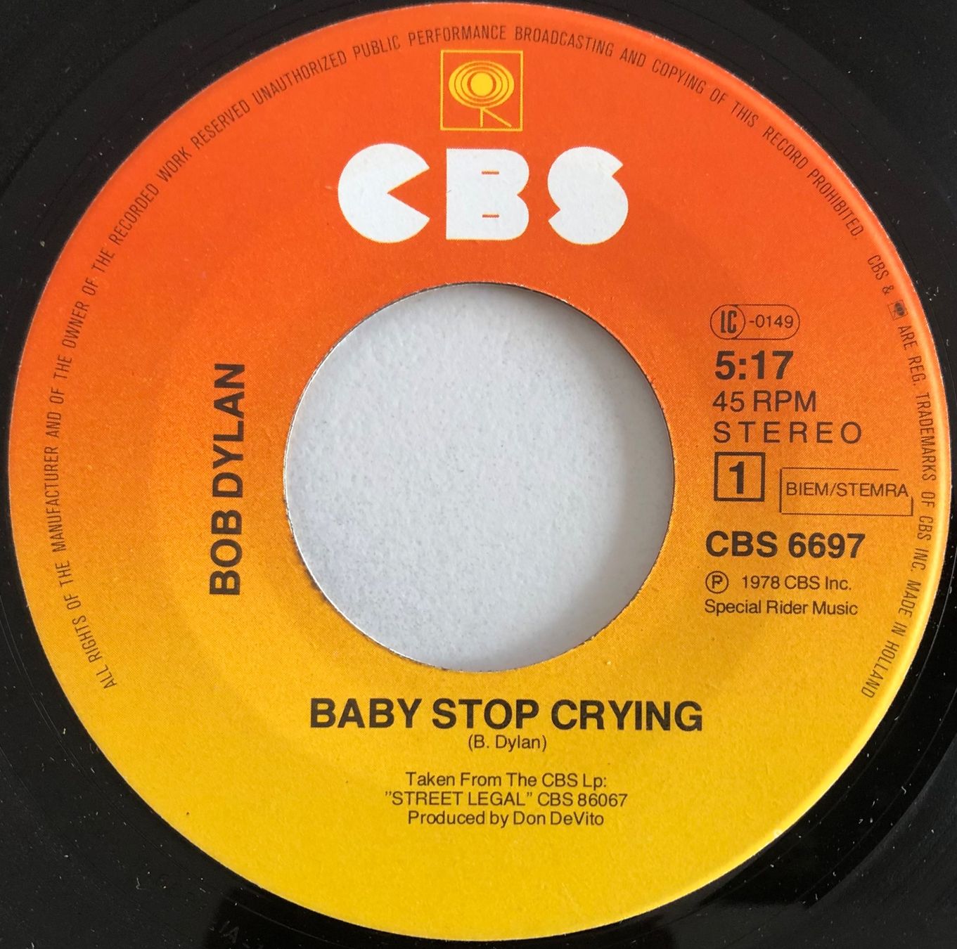 Vinyles: BOB DYLAN - STOP CRYING – D'occasion à Poliez-Pittet par Newtown-Records 2