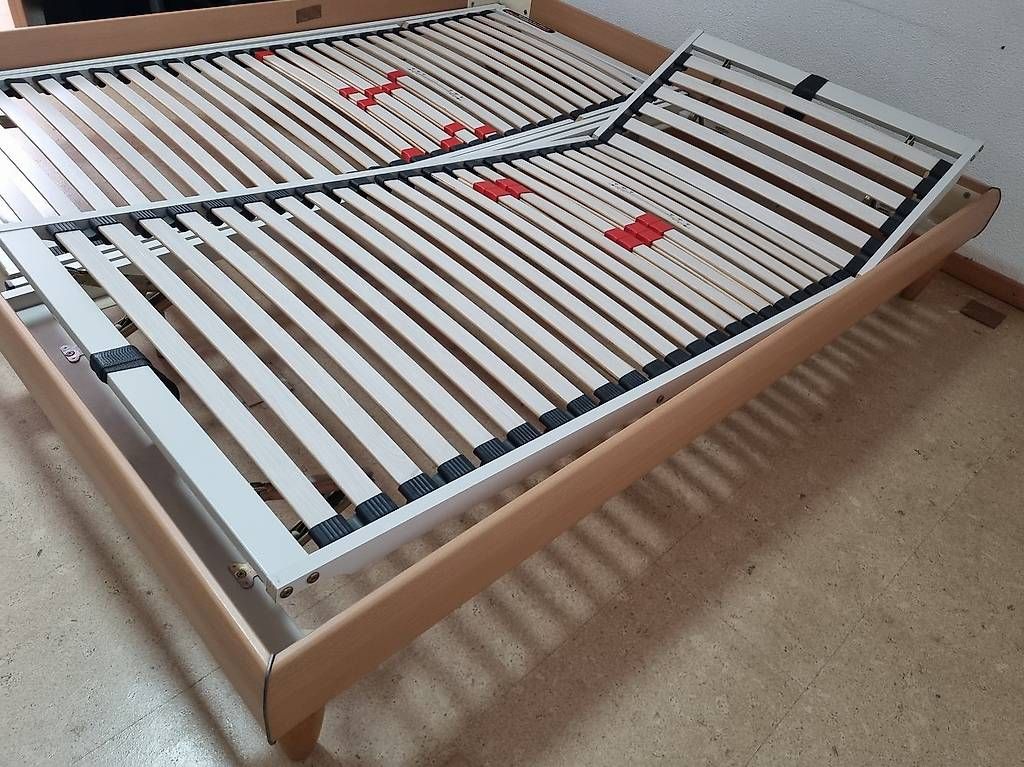 Betten: Bettgestell Doppelbett – Gebraucht aus Kallern von Meierjo 1