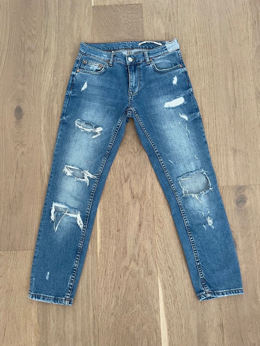 Zara Jeans: Zara Jeans (Medium Rise) – Gebraucht aus Selzach von iagiag98