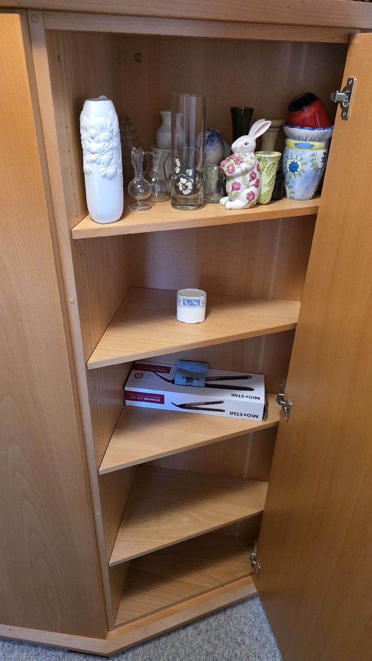 Armadi: kleiderschrank – Usato da Dotnacht venduto da Humanus_Verkauf 2