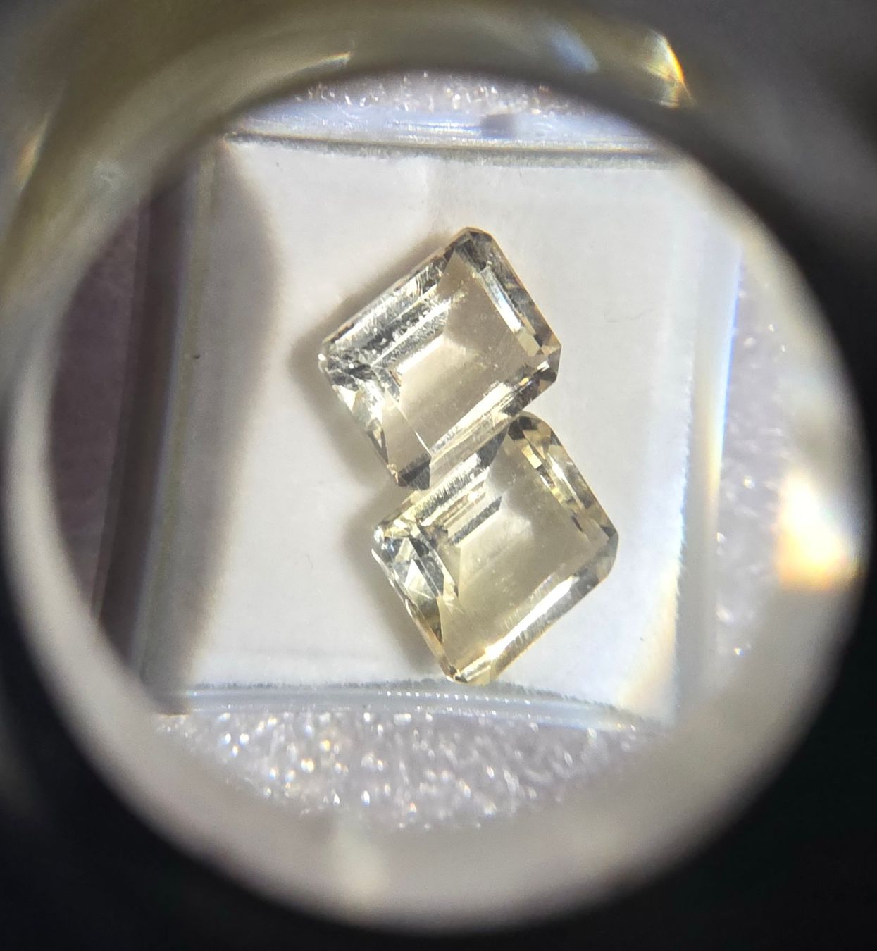 Pietre preziose: 8,7 ct Paire Citrines naturelles – Usato da Carouge GE venduto da Crystal_Energy 1