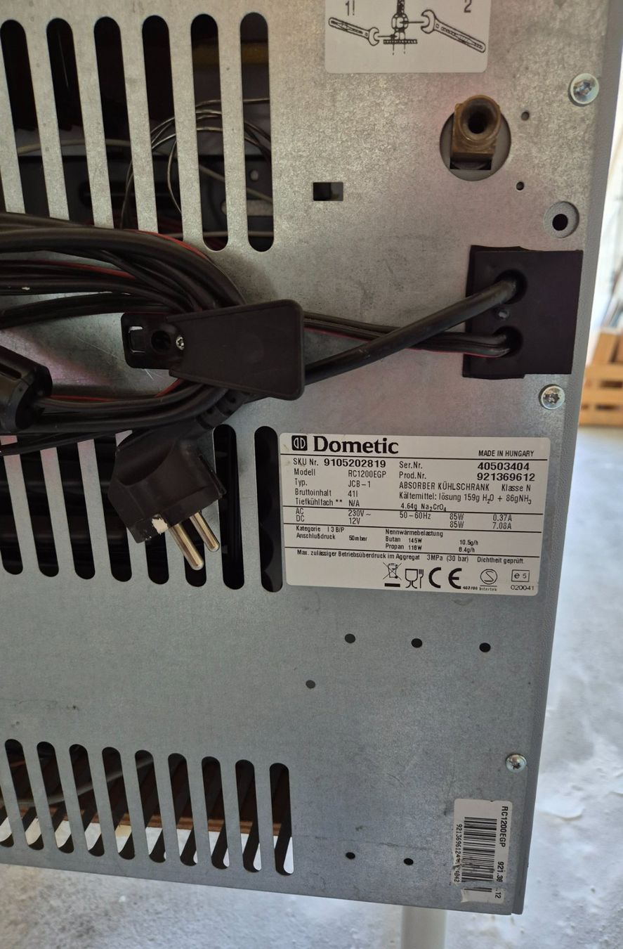 Frigoriferi & Refrigeratori: DOMETIC RC1200EGP Glacière – Usato da Neuchâtel venduto da domgou49 3