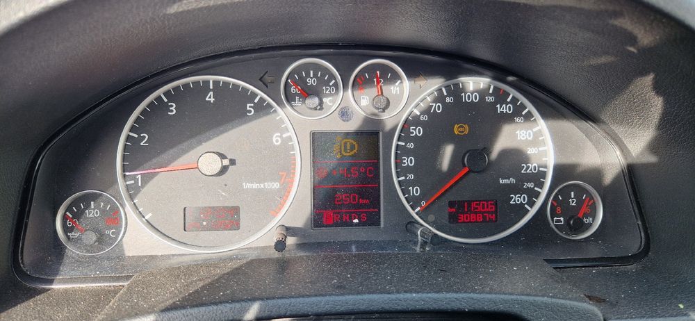 Audi A6 3l 8
