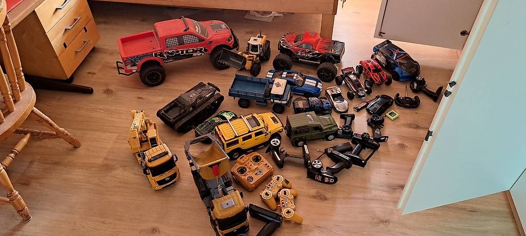 RC Kits de montage: RC Autos set – D'occasion à Burgistein par tekla2012