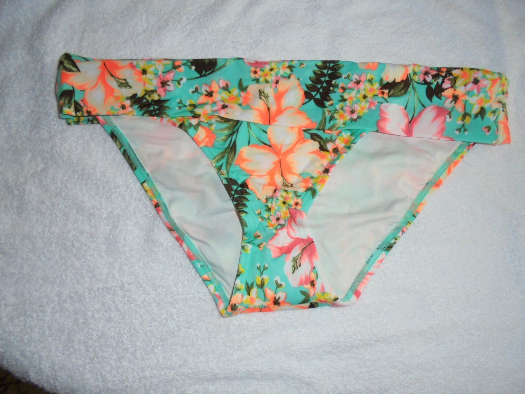 Victoria's Secret Costumi da bagno & Bikini: VICTORIA'S SECRET BIKINI-HOSE GRÖSSE M – Nuovo e nell'imballaggio originale da Aarau Rohr venduto da PinkSchwein 1