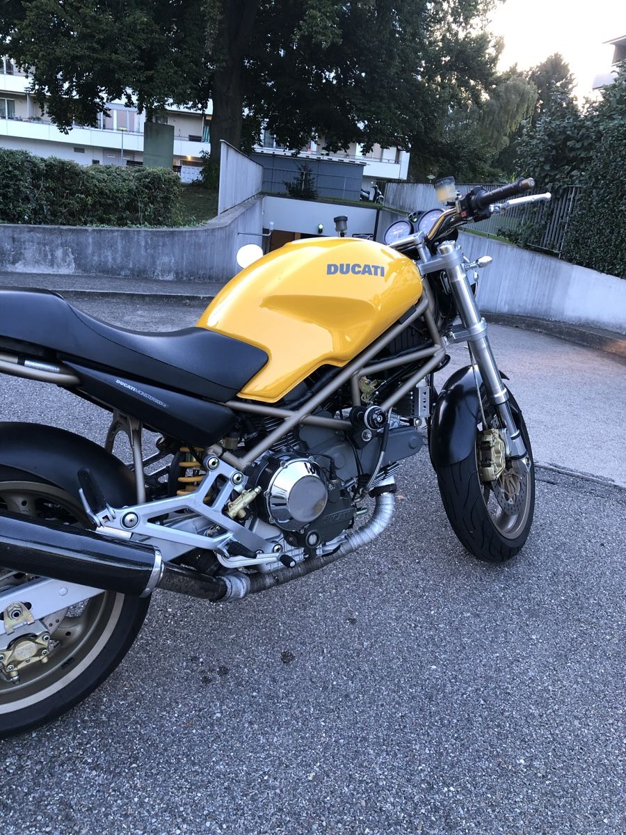 Ducati Strada: Ducati Monster 900 i.e. mit Spark Auspuff – Usato da Zürich venduto da Jes_4