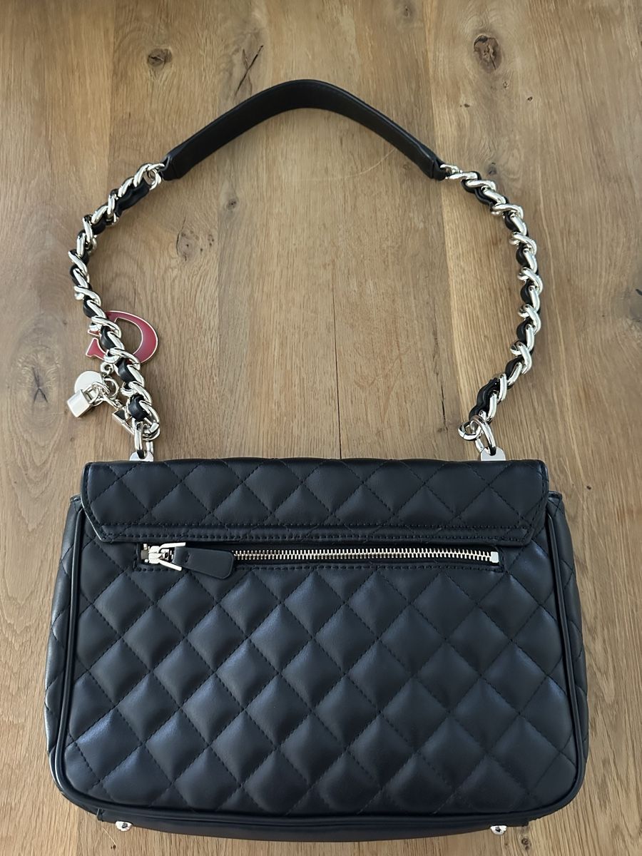 Guess Borse da donna: GUESS gesteppte Schultertasche – Schwarz – Nuovo (secondo la descrizione) da Busswil BE venduto da verowo 3