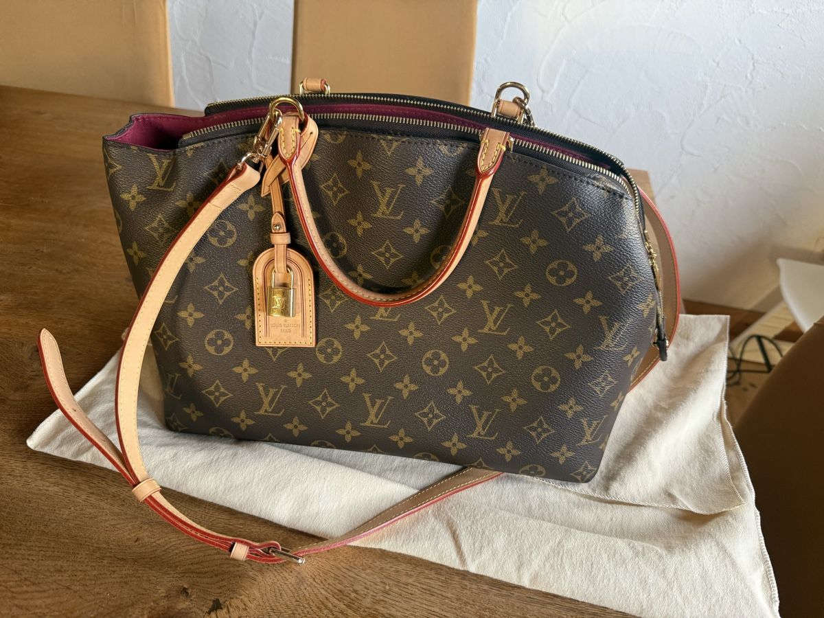 Louis Vuitton Borse da donna: Louis Vouitton Grand Palais MM MNG – Usato da Schlatt TG venduto da Fierakira 2