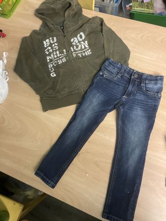 WE Kleideset Gr. 98: Jeans & Jäckli, Top Zustand für Herbst!