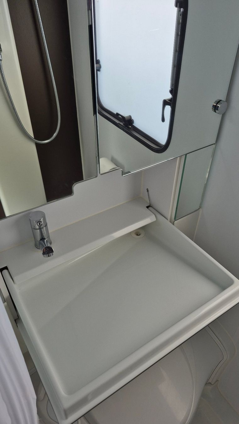 Adria Veicoli da campeggio: Wohnwagen - Adria Altea 542PK – Usato da Au (ZH) venduto da Shownow 4
