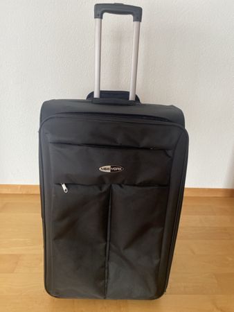 Grosser  Reisekoffer schwarz - gratis