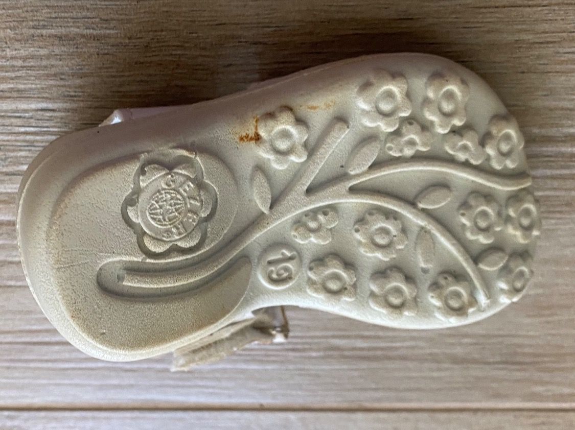 Scarpe per ragazzi: Kinder Sandale Gr. 19 – Usato da Goldau venduto da AdrianSZ 4