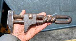 antiker „Bretzel“ ENGLÄNDER W. Fässler geschmiedet?