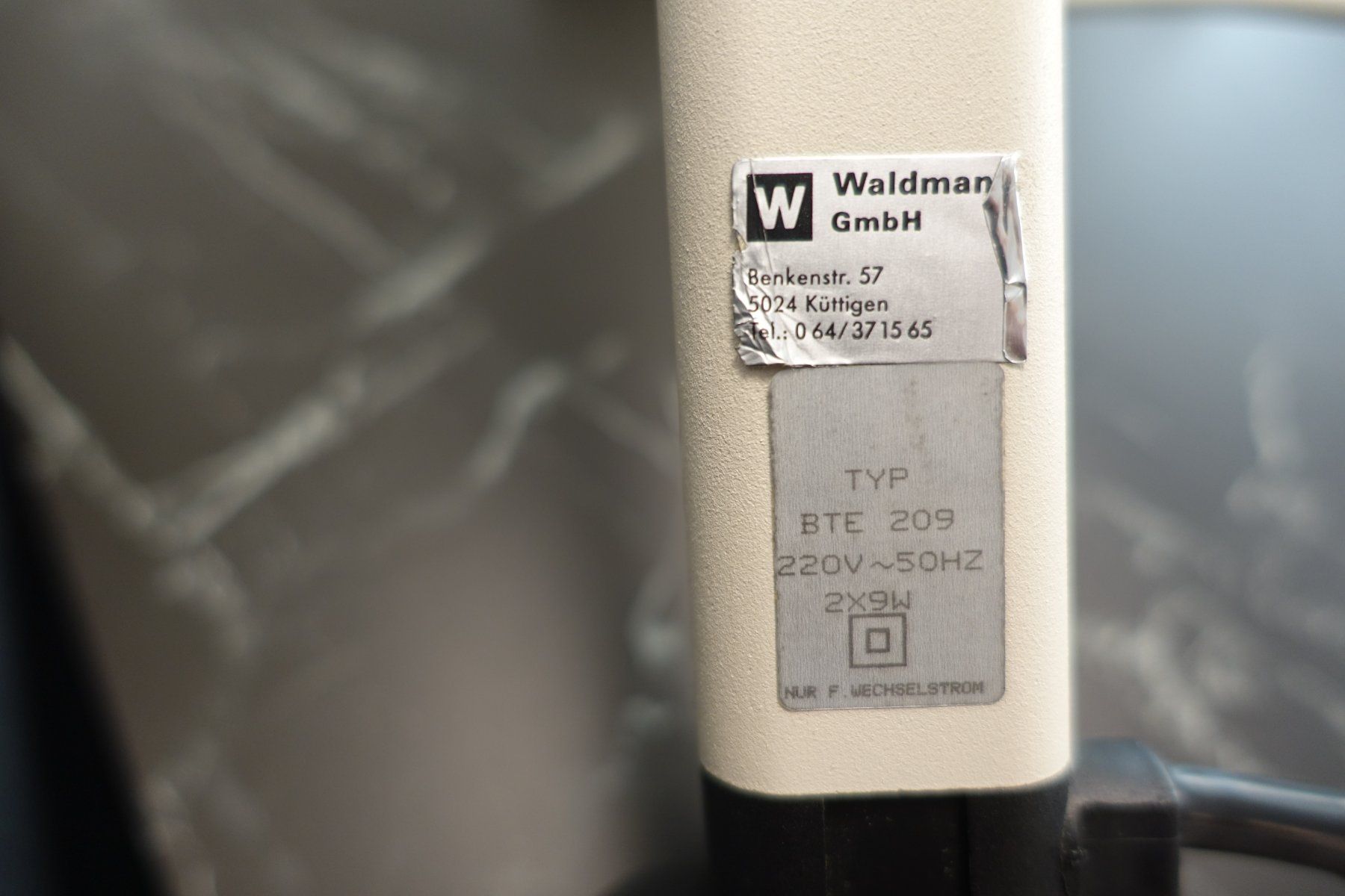 Lampen: Tischlampe Waldmann Typ BTE 209 mit Tischbefestigung – Gebraucht aus Belp von Mazarron58 3