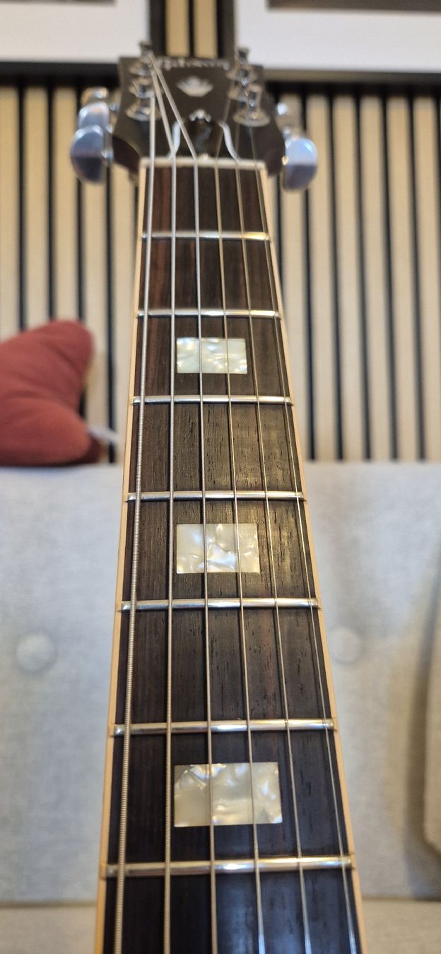 Gibson Instruments de musique: 2016 Gibson Memphis ES-335 Satin – D'occasion à Frauenfeld par Denny_Cook 8