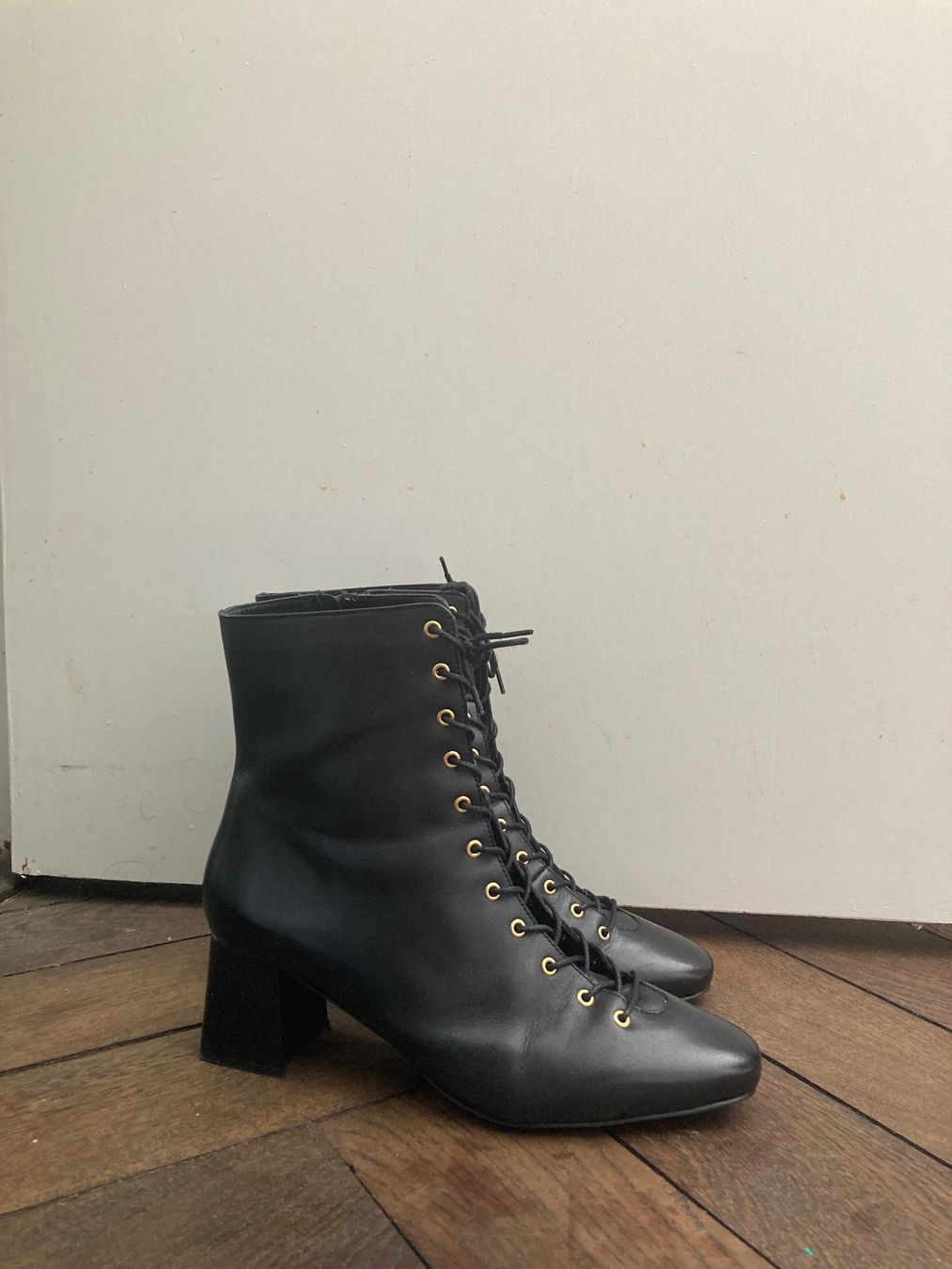 Damenschuhe: Schnürschuhe – Gebraucht aus Basel von Kazue