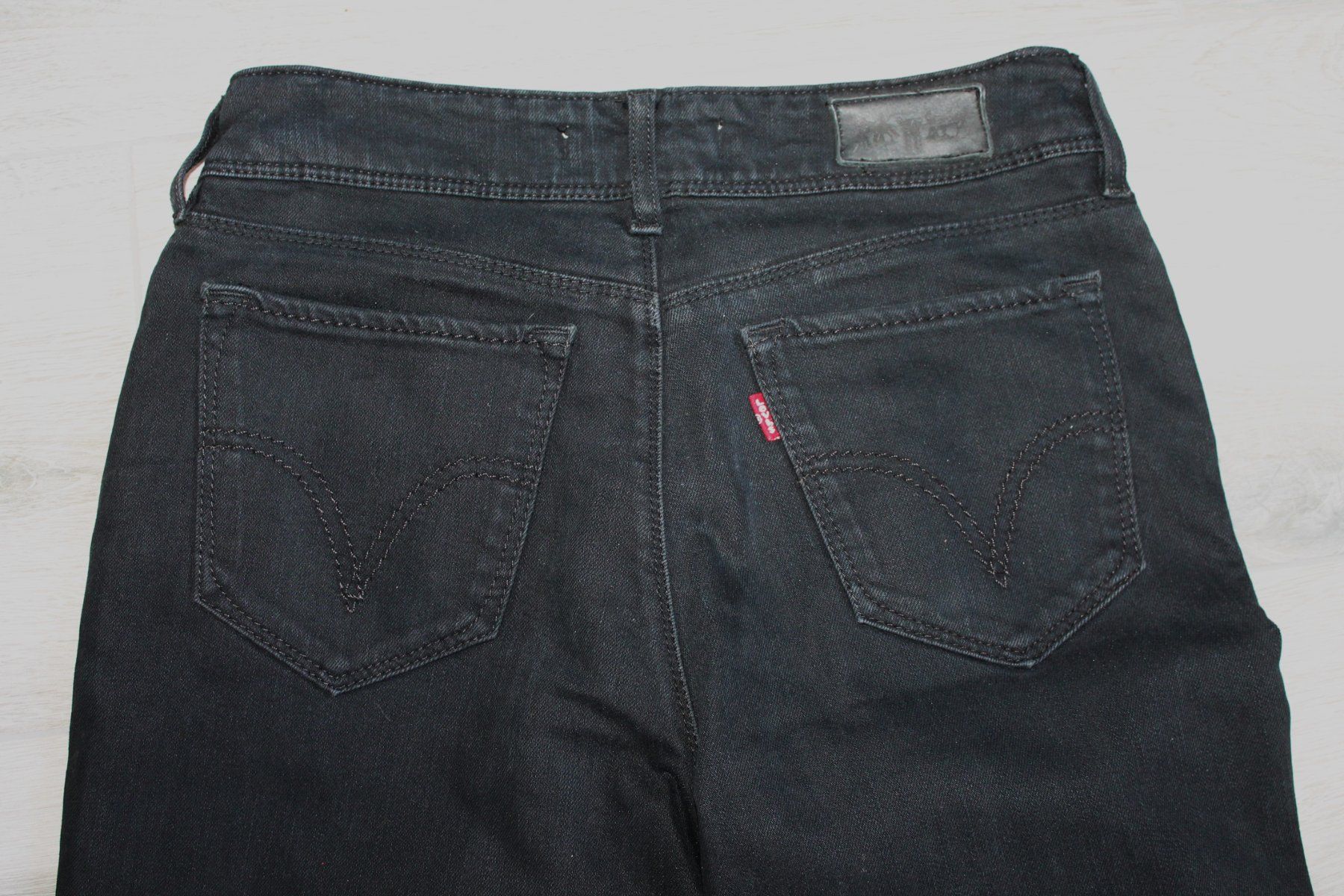 Levi's Jeans: LEVI'S Jeans taille 471 taille 29/34 – Gebraucht aus Chez-le-Bart von jasse