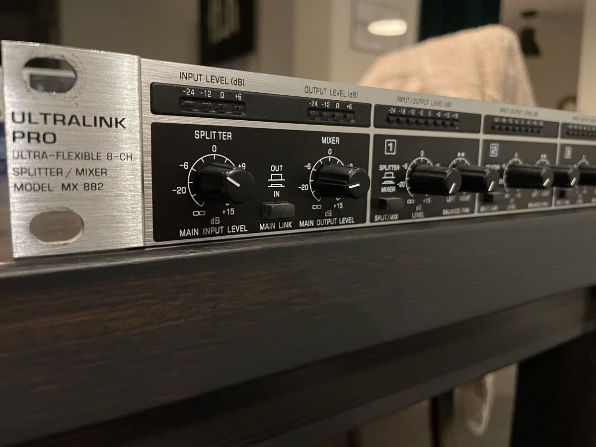 Behringer Console di mixaggio: Behringer Ultralink Pro MX882 – Usato da Interlaken venduto da liv_2f8g