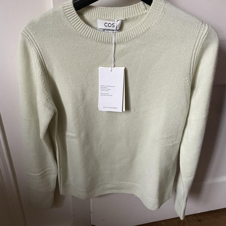 COS Kaschmir Pullover (Neu und originalverpackt) in Zürich für CHF 105 ...