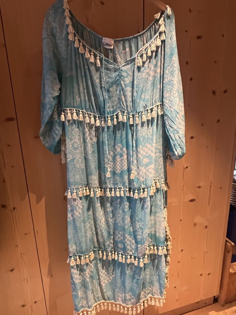 Kleider: Wunderschönes Strandkleid 42 – Gebraucht aus Saanen von SoniaMichaela 3