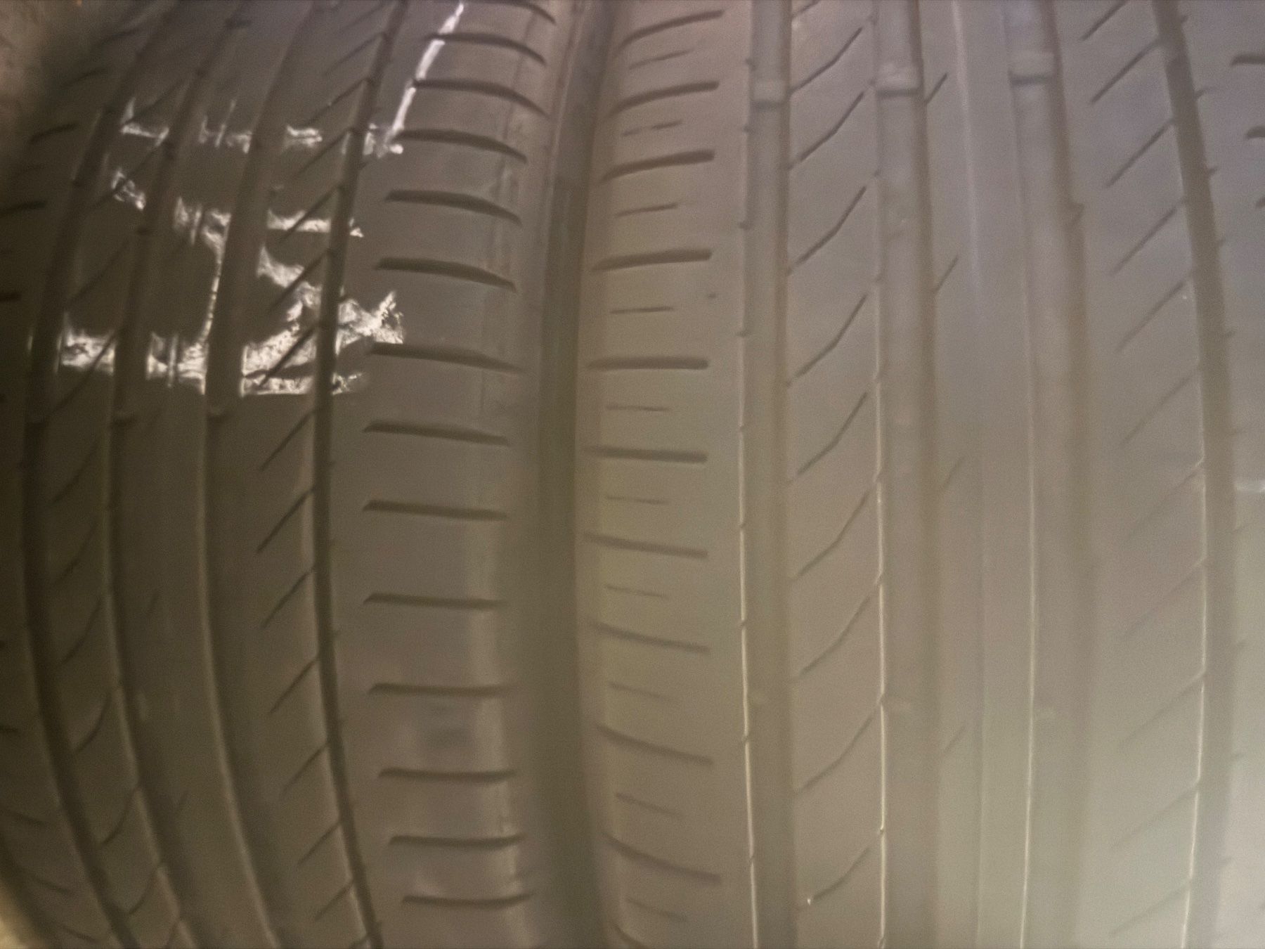 Continental Pneumatici & Ruote complete: 245/40R20 – Usato da Widen venduto da Dinero02