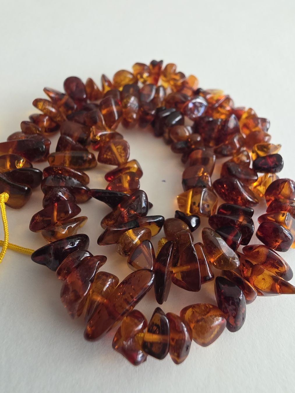 Minerali & Pietre curative: Bernstein Amber unregelmässig ca.6-9mm. Strang – Nuovo e nell'imballaggio originale da Menziken venduto da Mirager