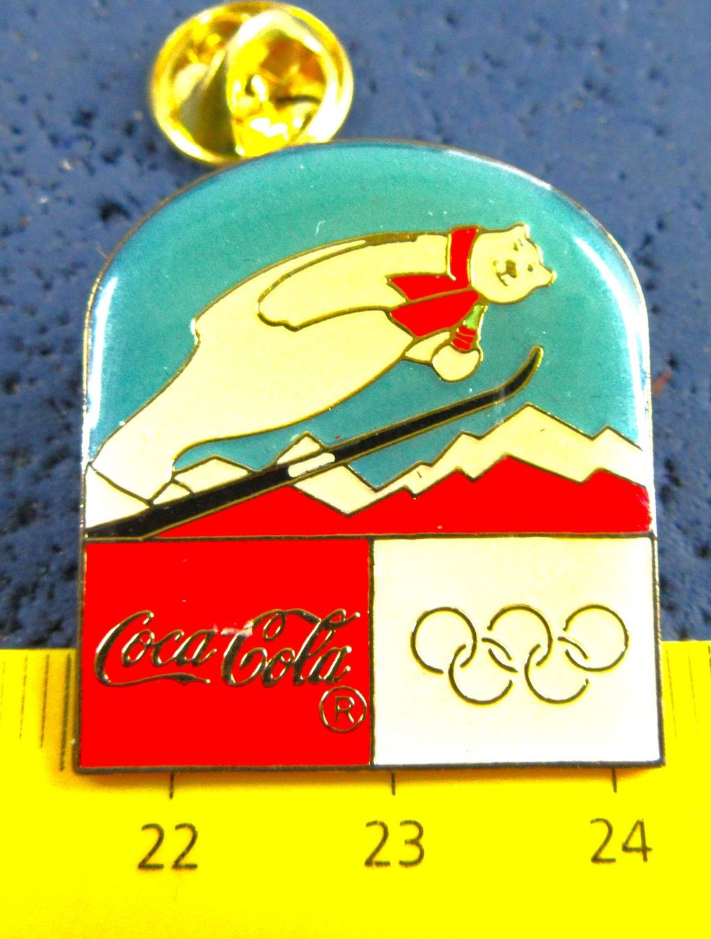 Coca-Cola Placchette & Badge: COCA-COLA OLYPIA EISBÄR PIN – Usato da Ettingen venduto da Hausi4711