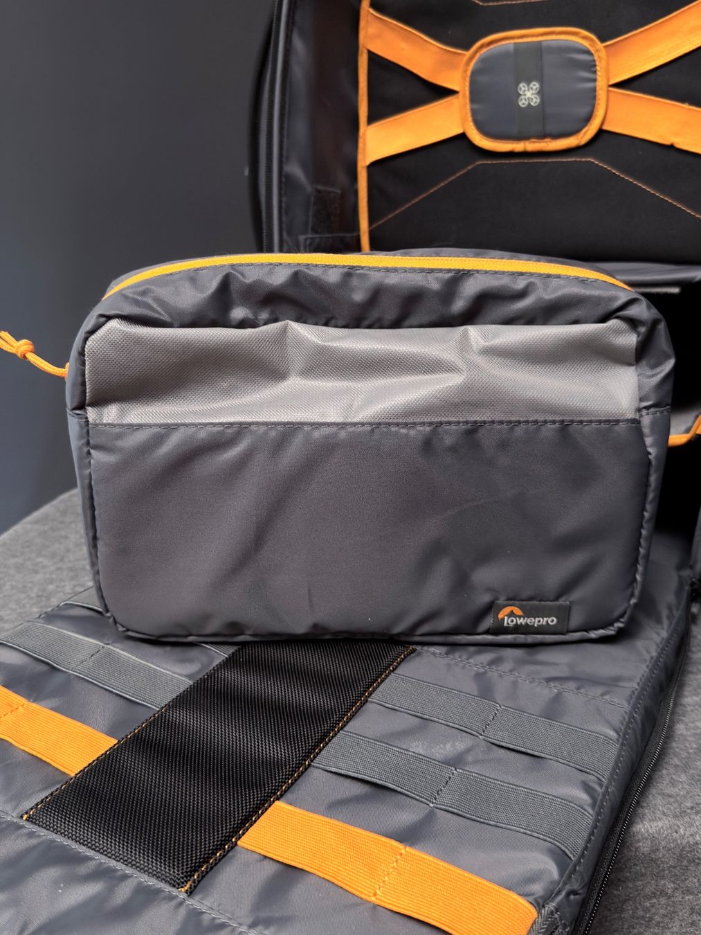 Lowepro Rucksäcke: Lowepro Sac photo et drone QuadGuard BP X3 – Gebraucht aus Renan BE von Pro7Concept 4