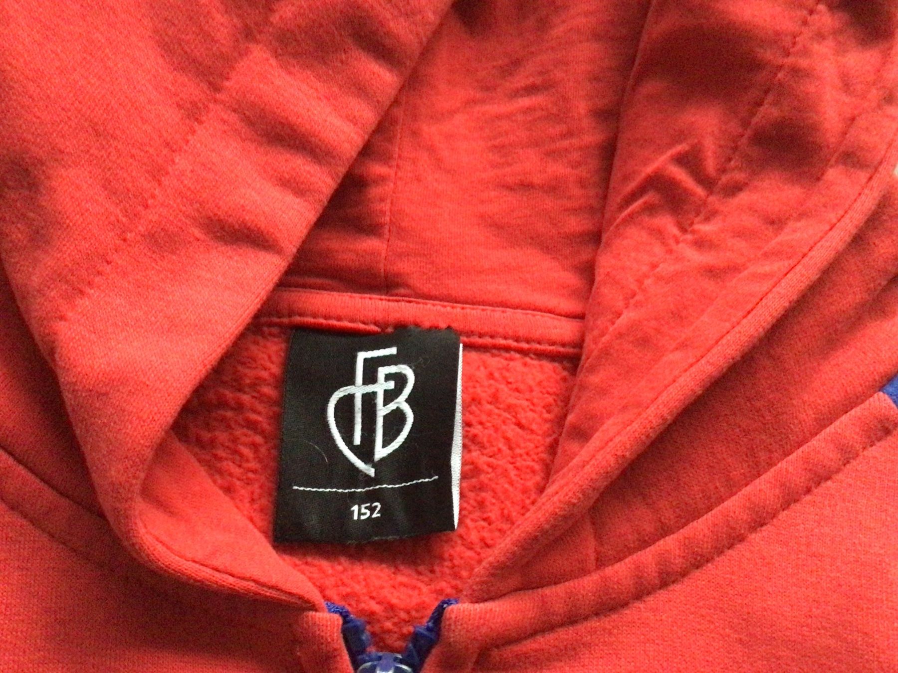 FC Basel Giacche: Kapuzenjacke FCB Gr. 152 – Usato da Wagen venduto da papai1 3