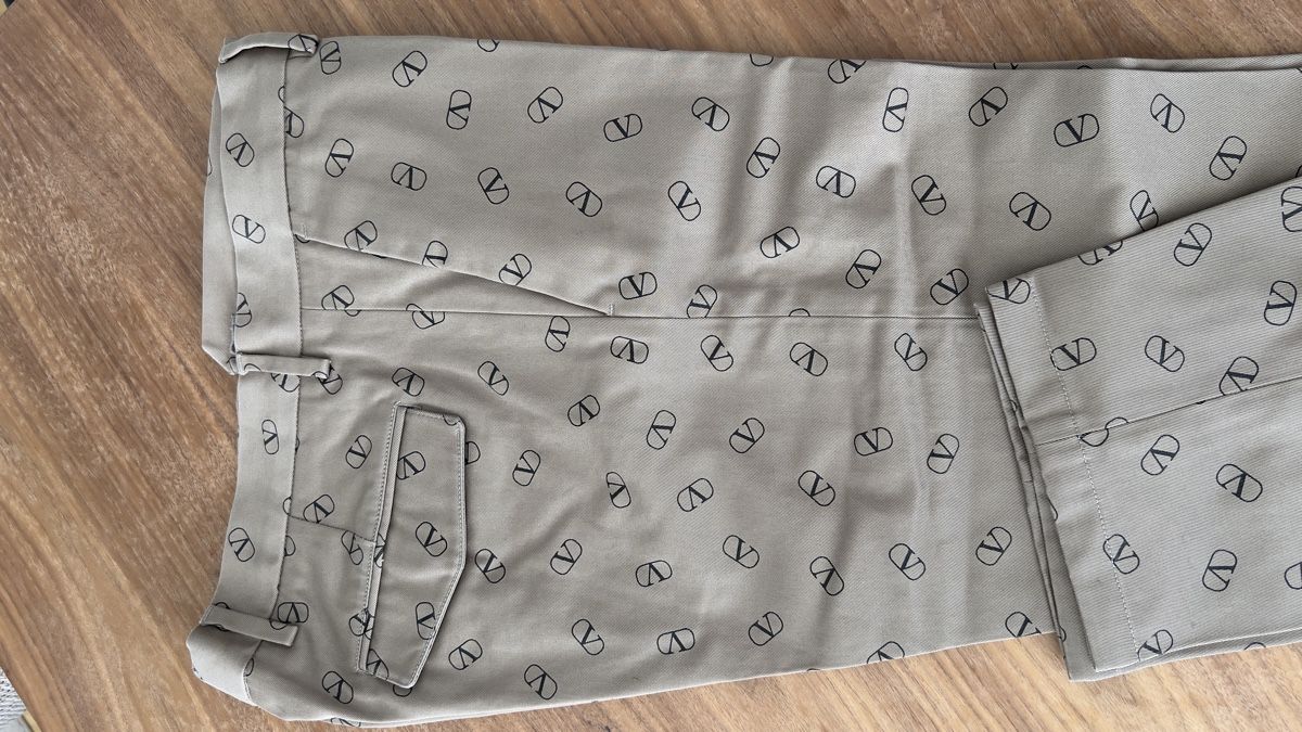Valentino Pantaloni: Pantalon beige Valentino taille 28 – Usato da Geneve venduto da jsa_62f2 3