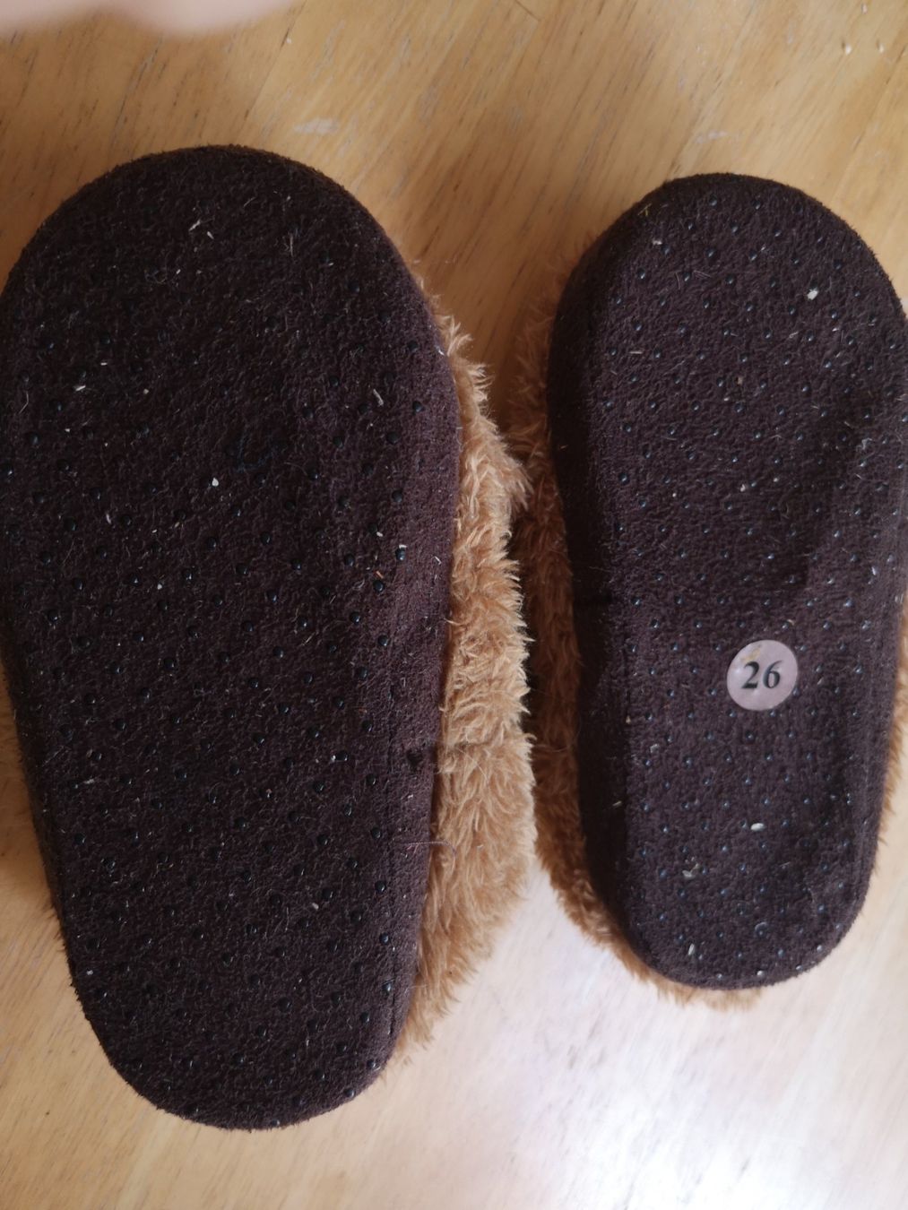 Scarpe da uomo: Finken Hundform / Pantoufle forme chien 26 – Usato da Onex venduto da Genevois85 1