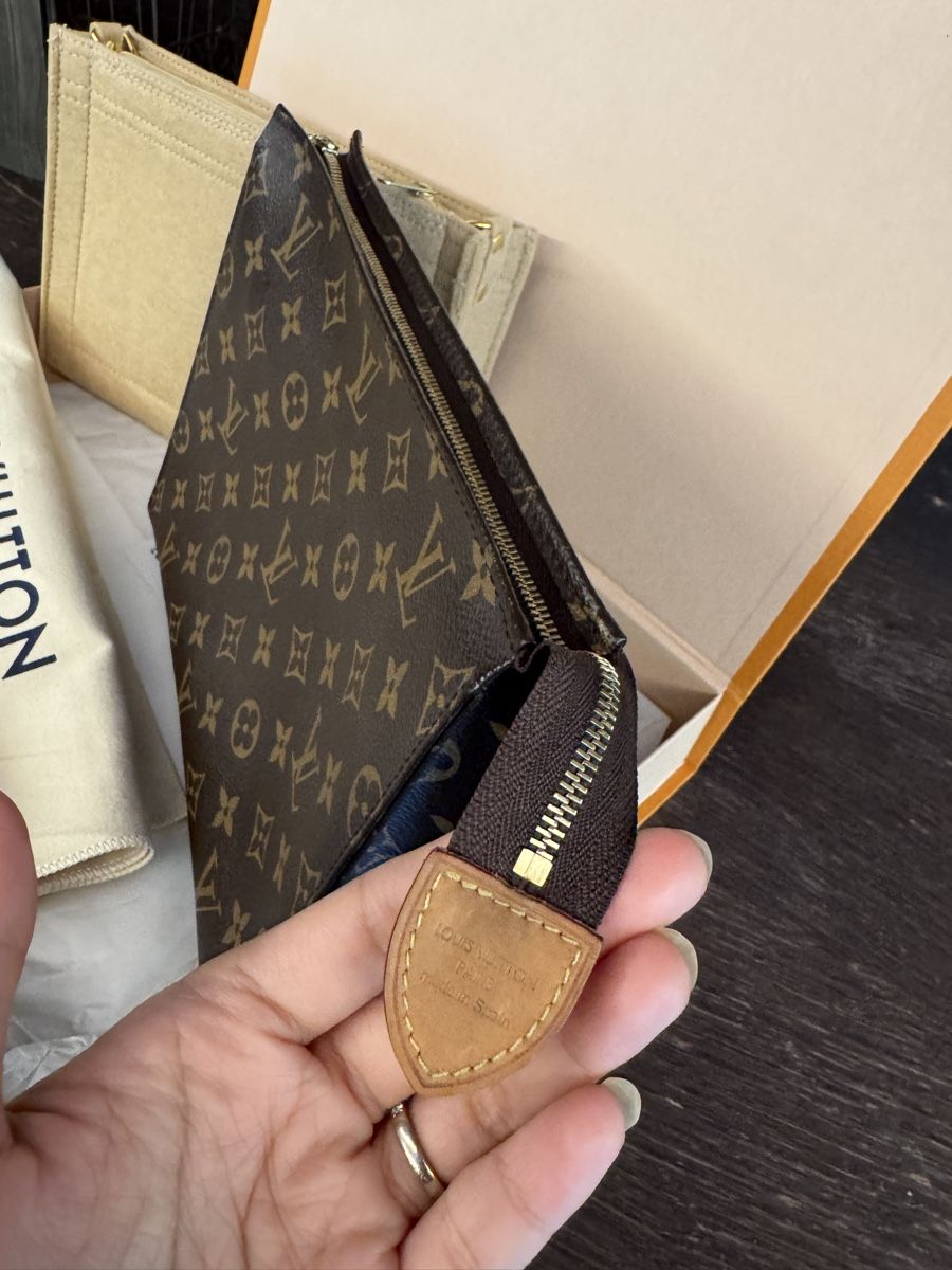 Louis Vuitton Borse: Louis Vuitton Toiletry Pouch 26 Monogram – Usato da Widnau venduto da Pukpan_99 3