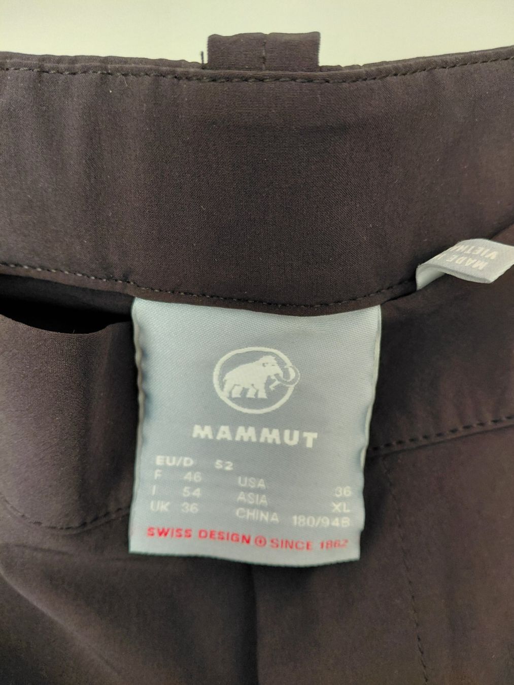 Mammut Pantaloni: Mammut Wanderhose Gr.52 – Usato da Münchwilen TG venduto da Spurtch 2