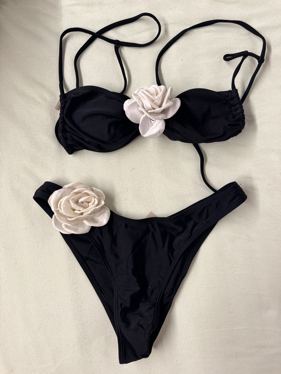Badekleider & Bikinis: Costume da bagno M – Gebraucht aus Porza von kaj_d5q7