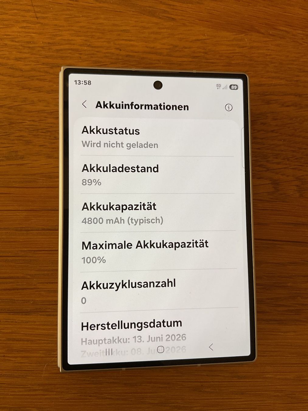 Samsung Telefoni cellulari / Smartphones: Samsung Galaxy Z Fold 8  512GB Lavender – Nuovo e nell'imballaggio originale da Oberembrach venduto da BulldoggBen9 2