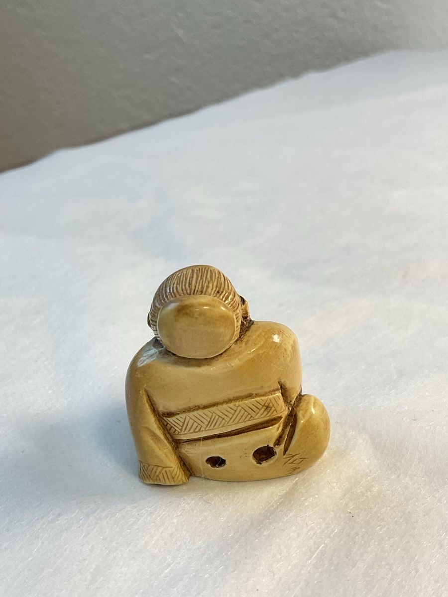 Figurines: Ancien netsuké  – D'occasion à Malleray par Robot12 2