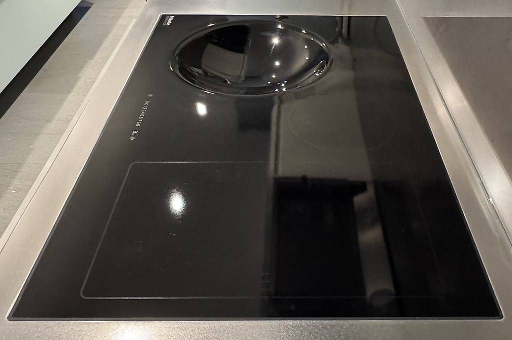Cucine: Miele Induktionskochfeld Combi-Wok CS 1831 – Usato da Meikirch venduto da tes_y6sc 4