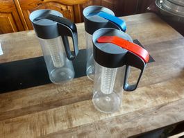 3 Stk. Cucina Sana Karaffe mit Frucht / Tee Einsatz 2L